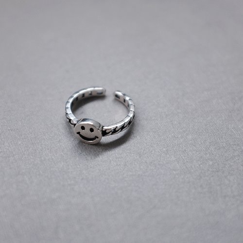 SMILE CHAIN RING